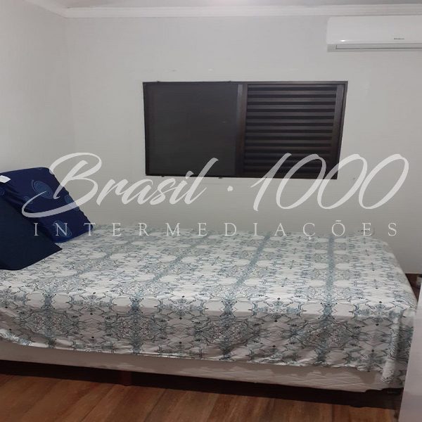 QUARTO 8